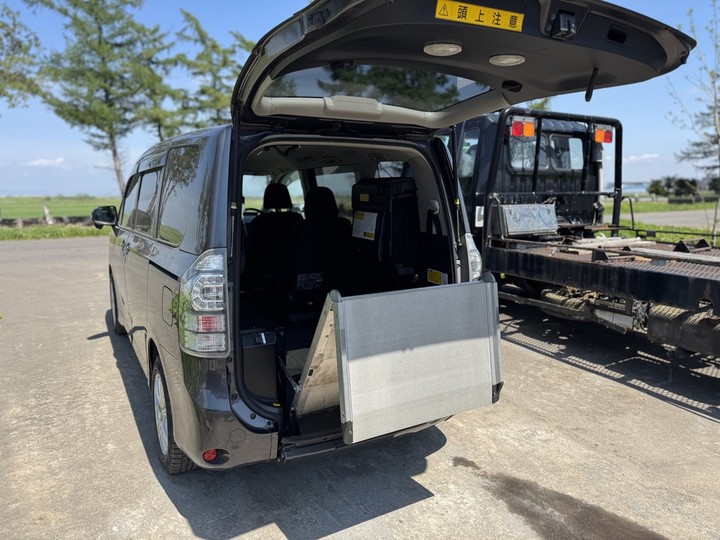 トヨタノア介護福祉車両